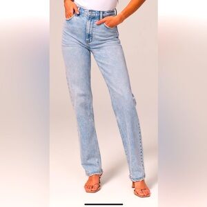 Abercrombie and Fitch Curve Love 90s Ultra High Rise Straight Jean 30/10